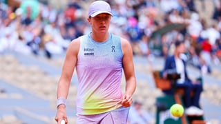 La campeona ahuyenta sus fantasmas en la Chatrier