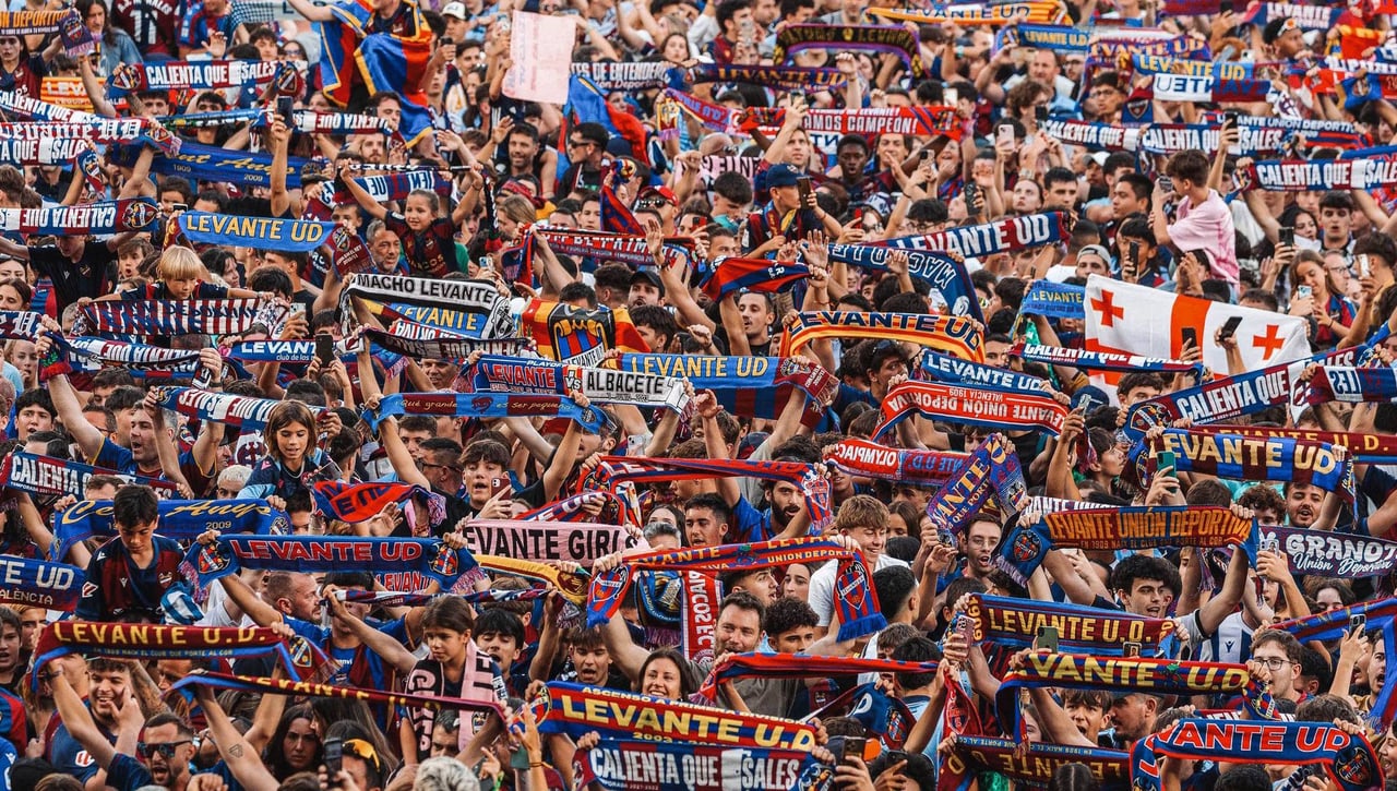 El Levante a la caza de sus 'aficionados'