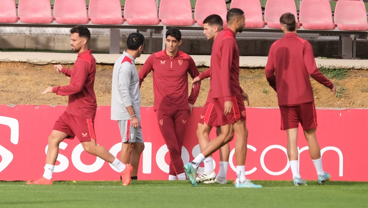 Lista de 24 en el Sevilla para recibir al Copenhague, pendiente de Bono y con un esperado regreso