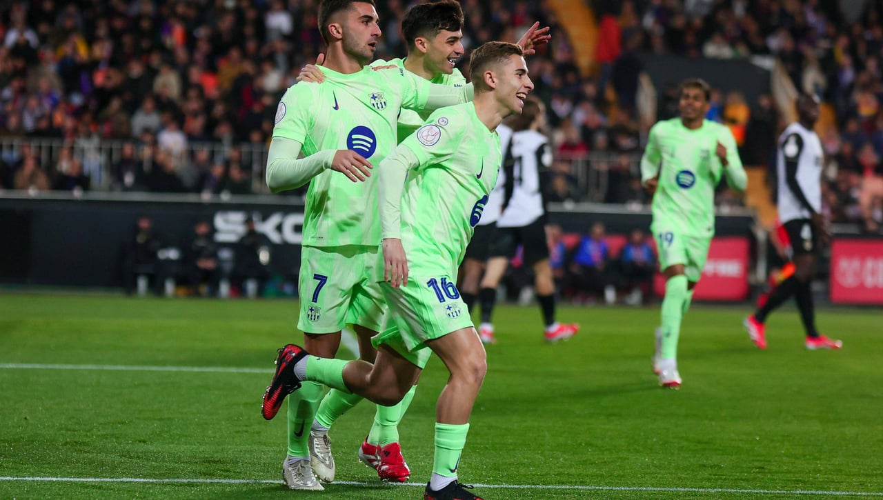 Valencia 0-5 FC Barcelona: Fermín despedaza a Corberán ante un harto Mestalla