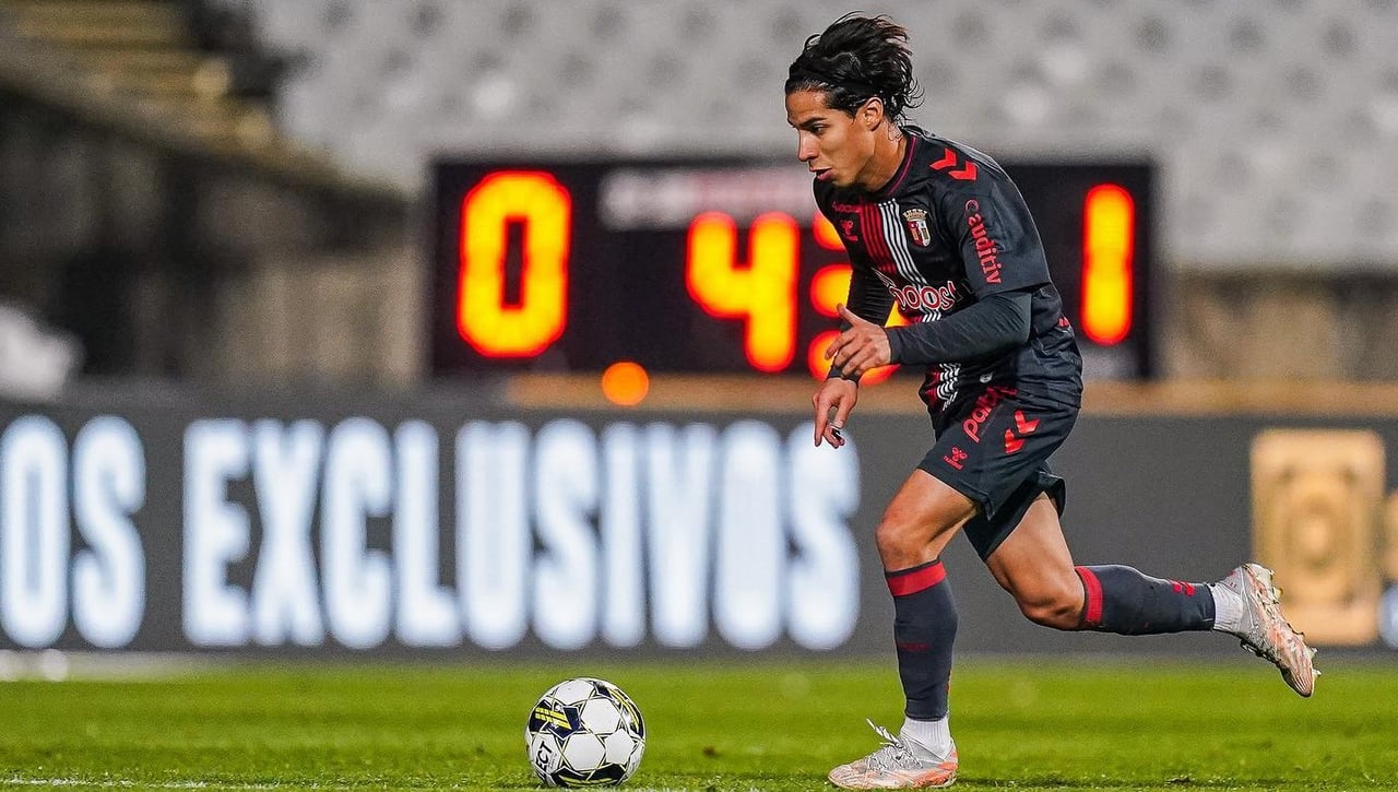 La versión de Lainez y sus primeras opciones: "Un jugador así siempre me interesa"