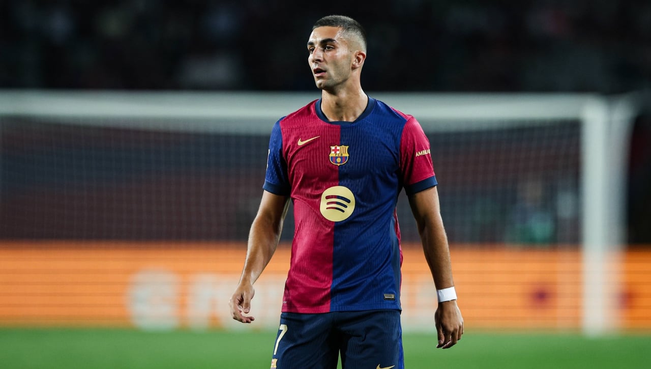 Ferran Torres es atacado