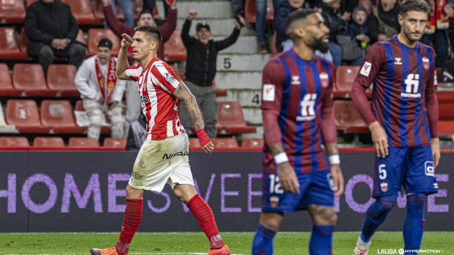 El Sporting rompe la racha del Eldense para seguir en ascenso directo en la jornada 17 de LaLiga Hypermotion