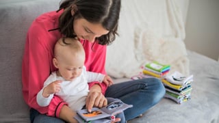 El truco para que la Seguridad Social 'regale' años de cotización a las madres