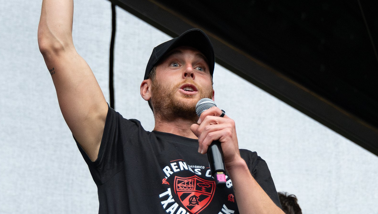 Dudas con el nuevo entrenador del Huesca