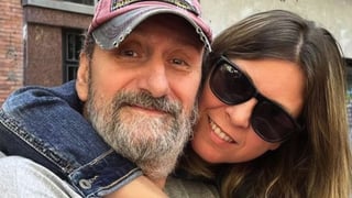 La imagen que todos esperábamos: José Luis Gil vuelve a pisar un teatro