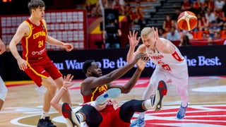 España arrolla a Líbano y pone un pie en semifinales (59-104)