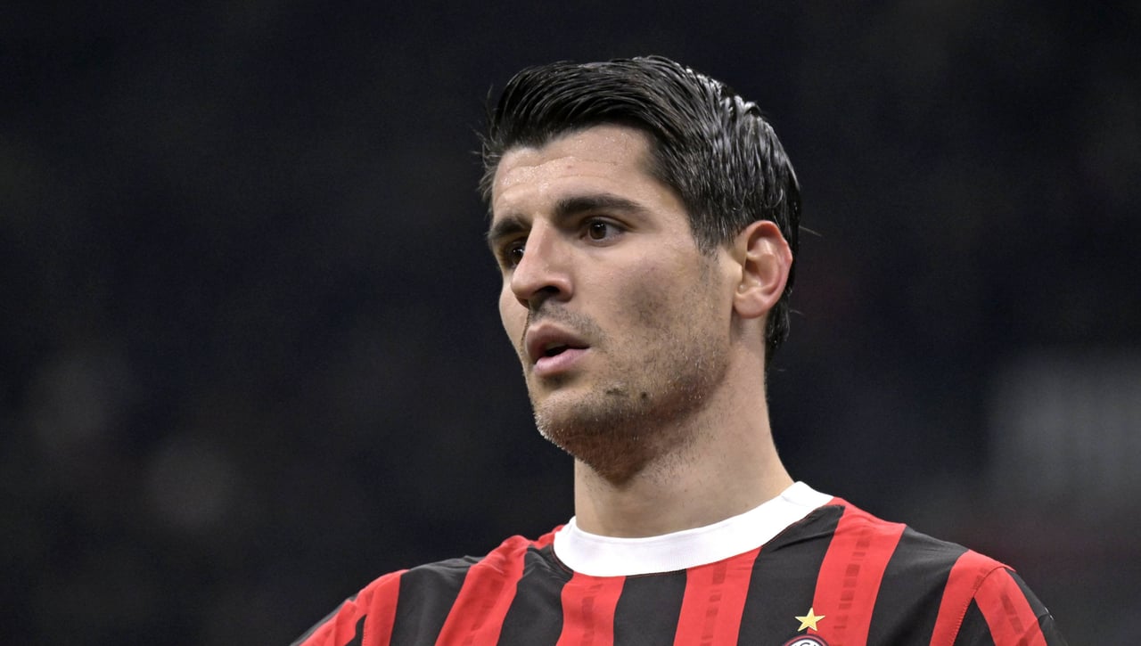 Cesc Fàbregas llama a Morata para cerrar un acuerdo