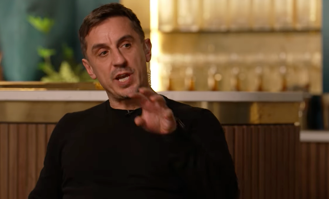 Gary Neville critica que el fichaje de Casemiro por el United "no fue inteligente"