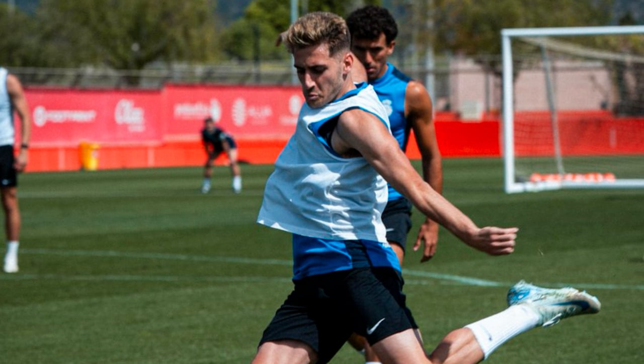 Paso atrás de Robert Navarro