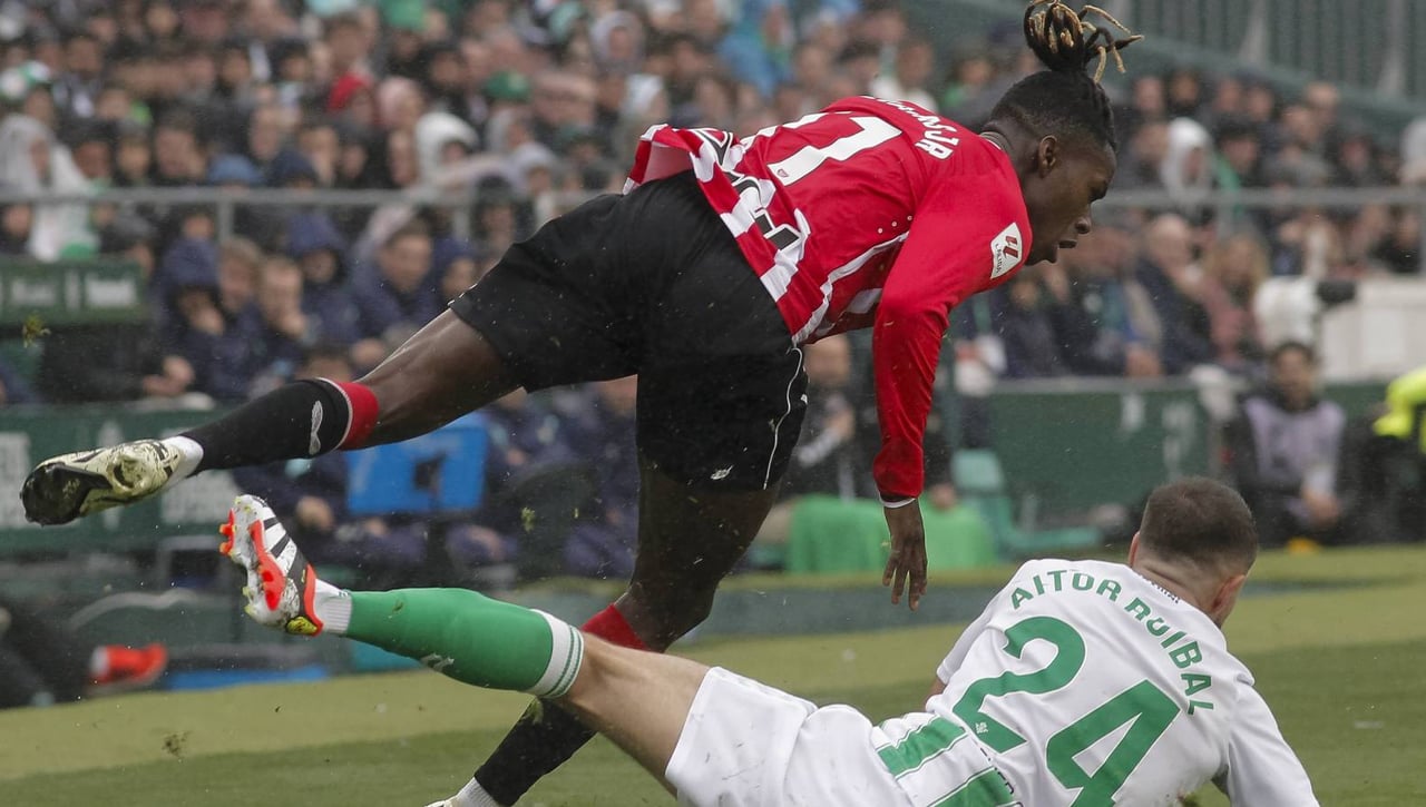 El motivo de la injusta expulsión de Nico Williams en el campo del Betis