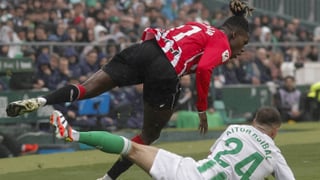 El motivo de la injusta expulsión de Nico Williams en el campo del Betis