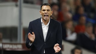 El ex del Betis Gustavo Poyet conquista la liga de Corea del Sur