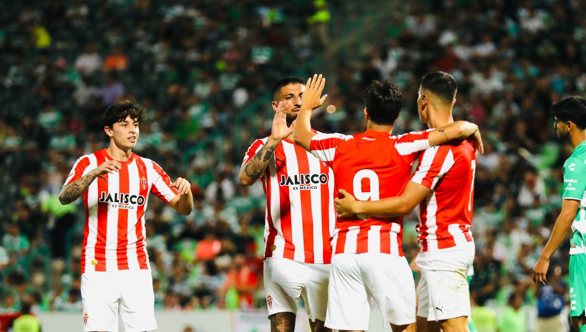 El Sporting le saca los colores a un Primera en México