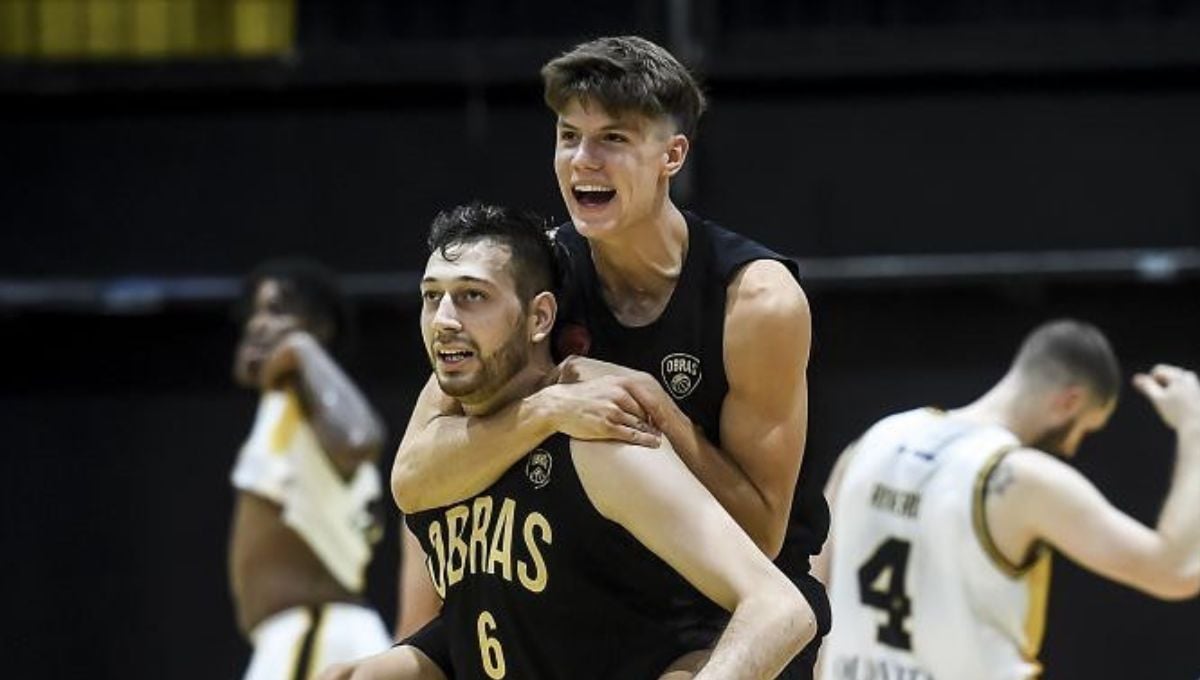 El Betis incorpora a sus dos últimos fichajes
