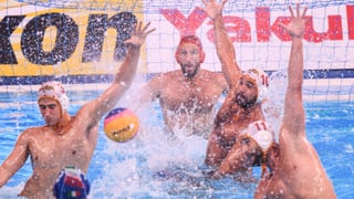España convence ante Montenegro y acaricia el título