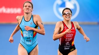 El triatlón español, indignado en París