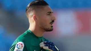 Las Palmas aprieta a Álvaro Valles: la oferta extranjera que dobla la del Betis