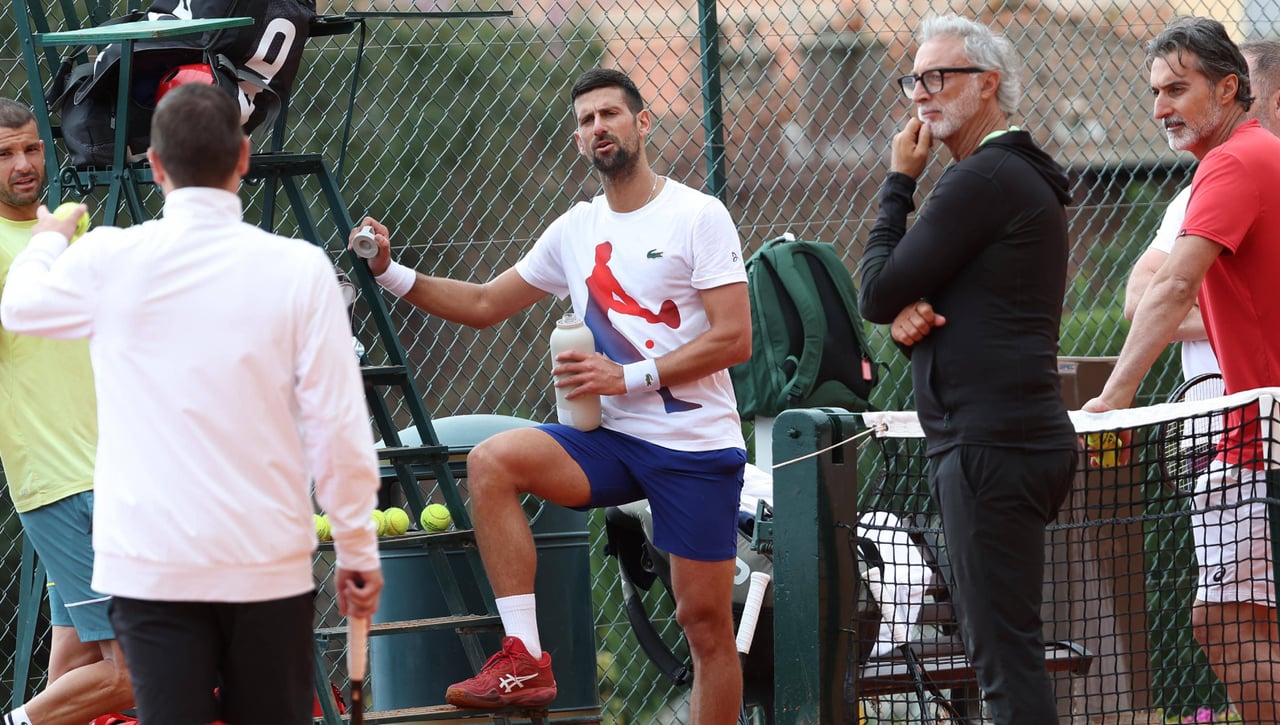 Novak Djokovic sufre otro revés en el ránking y Sinner se fija en un ex suyo