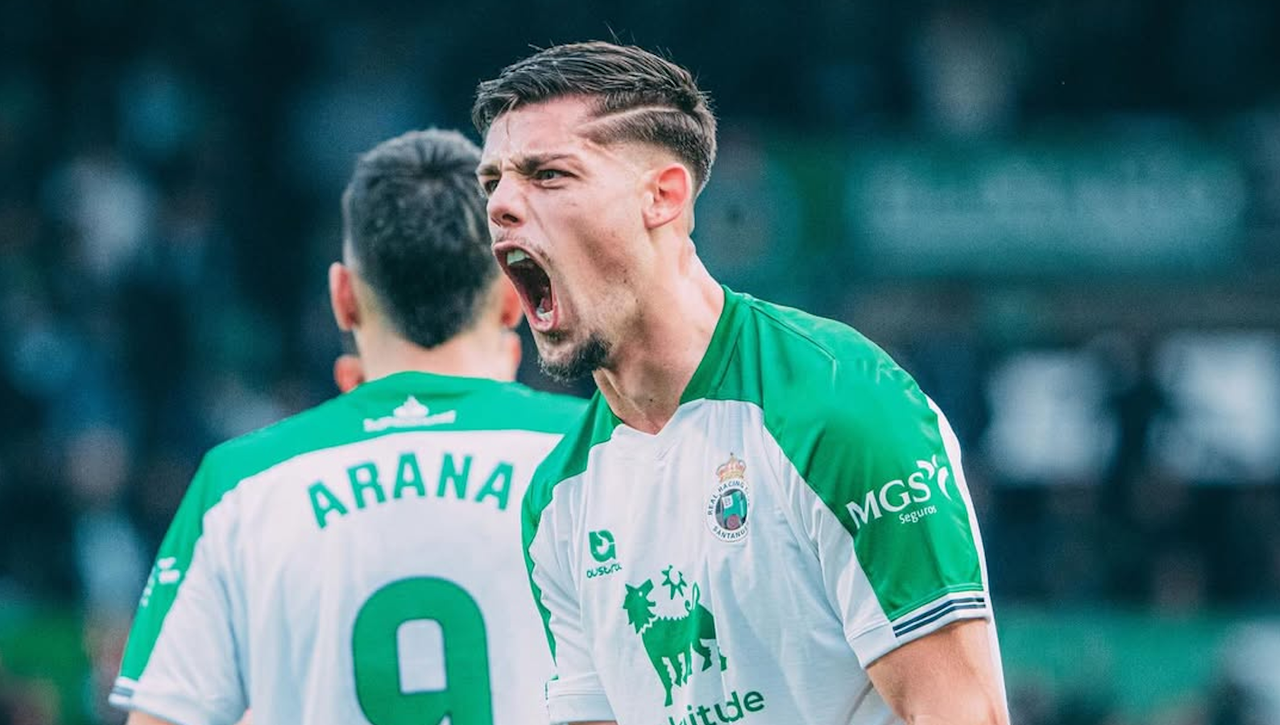 Dardo contra el Racing de Santander