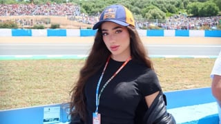 Lola Lolita se mete en el mundo del motociclismo