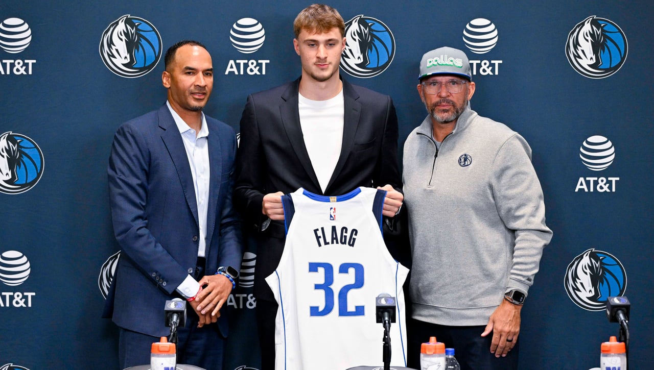 Cooper Flagg deja tirados a los Mavericks