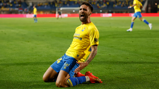 Contactos para el fichaje de Pejiño