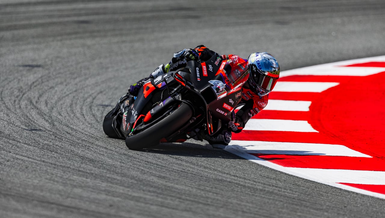 Histórica pole de Aleix Espargaró y problemas para los hermanos Márquez y Jorge Martín