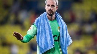 Aaron Escandell, sobre el nuevo entrenador del Oviedo: "Luis Carrión está muy ilusionado y confía mucho en el equipo"