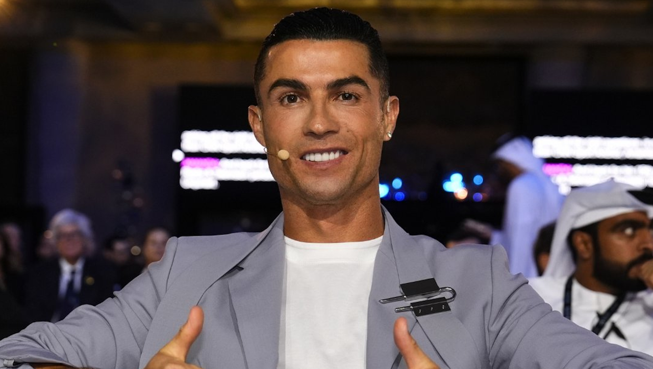 Rajada de Cristiano Ronaldo en los Globe Soccer Awards
