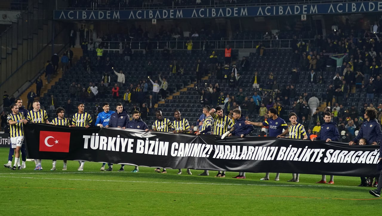 El Fenerbahçe calca la estrategia del PSV para fortalecerse ante el Sevilla