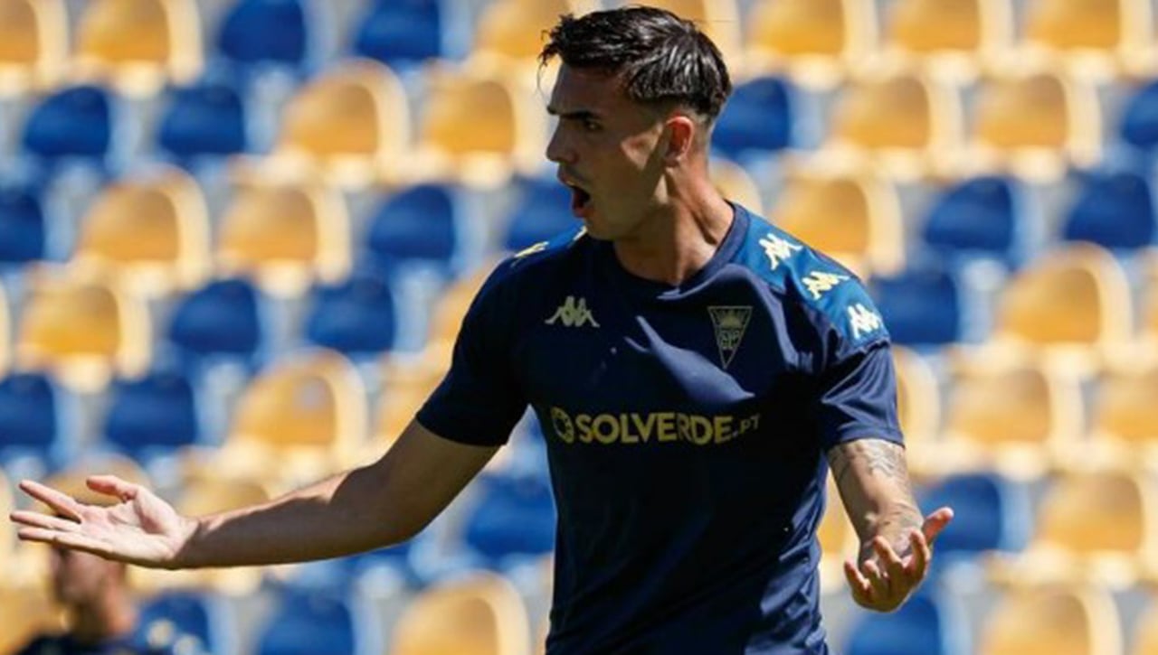 Su difícil situación tras salir en verano complica el plan del Betis