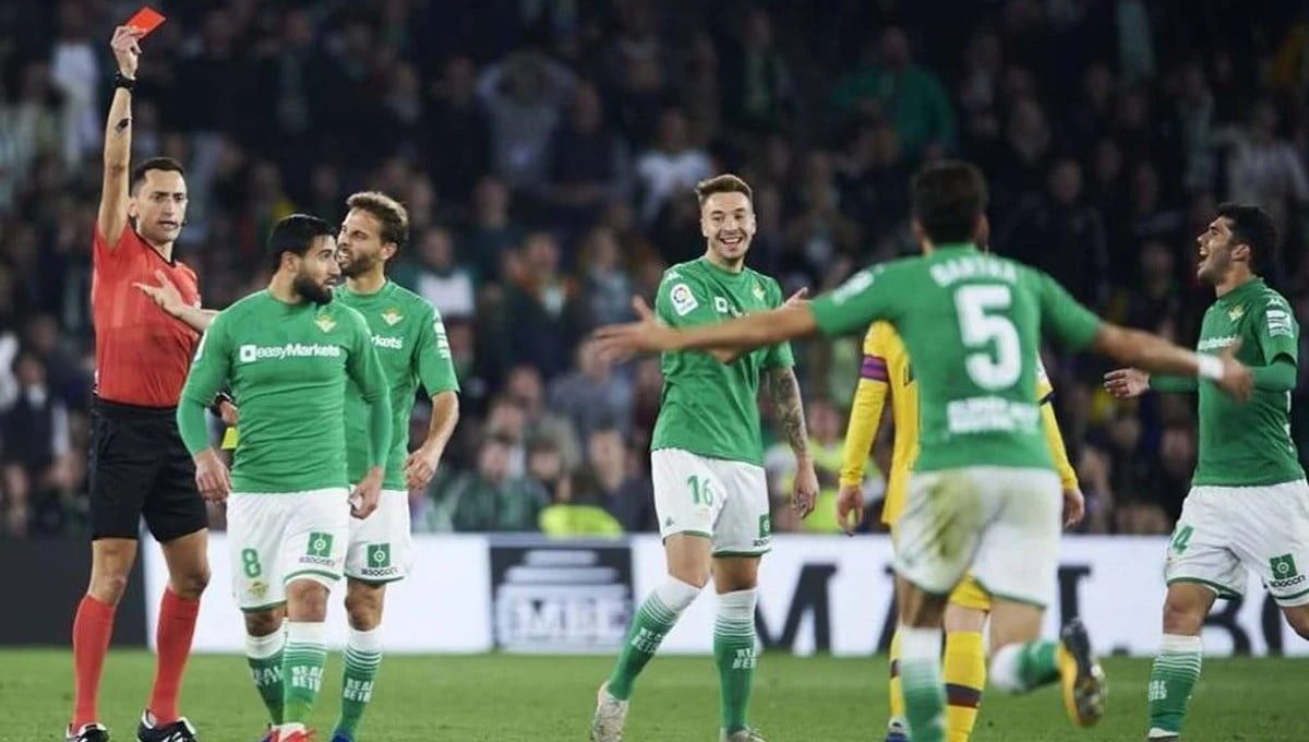 Sánchez Martínez se estrena en el derbi