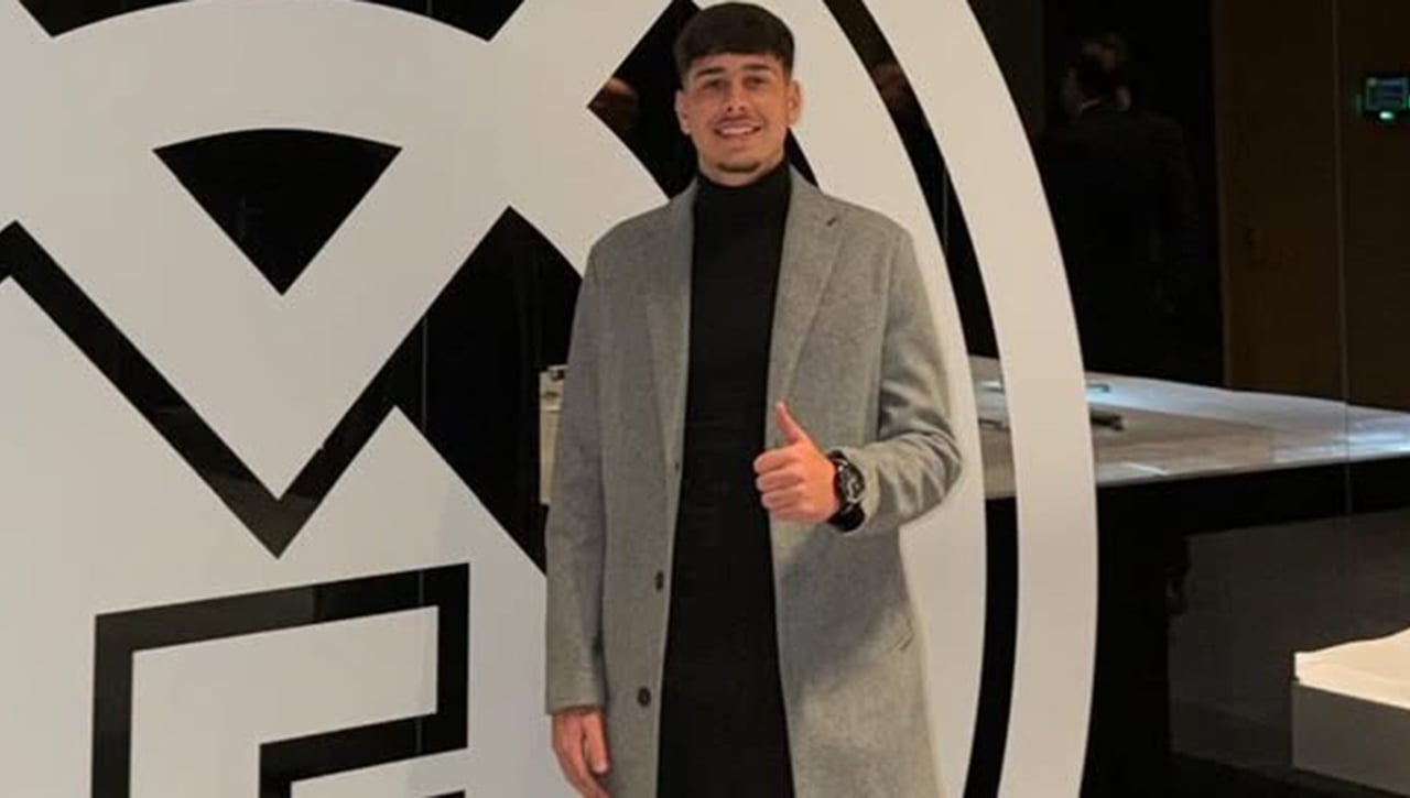 Consumada la fuga de Alexis Ciria, la gran promesa del Sevilla: "Es un sueño hecho realidad"