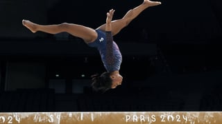 Simone Biles se prepara para París