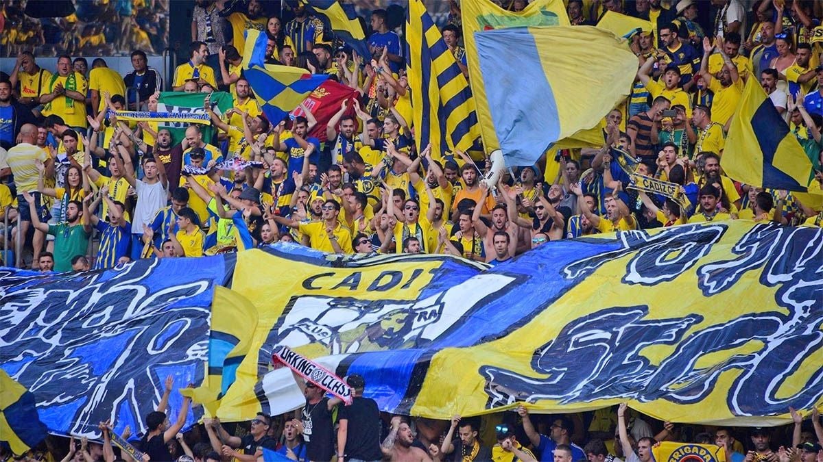 La simbólica cantidad que los socios del Cádiz pueden reclamar por los abonos