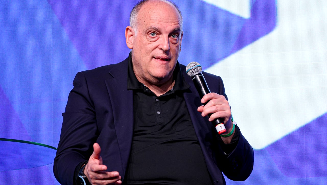 Javier Tebas le pone precio al fútbol: "Ver LaLiga vale 35 euros, no es verdad que seamos caros"