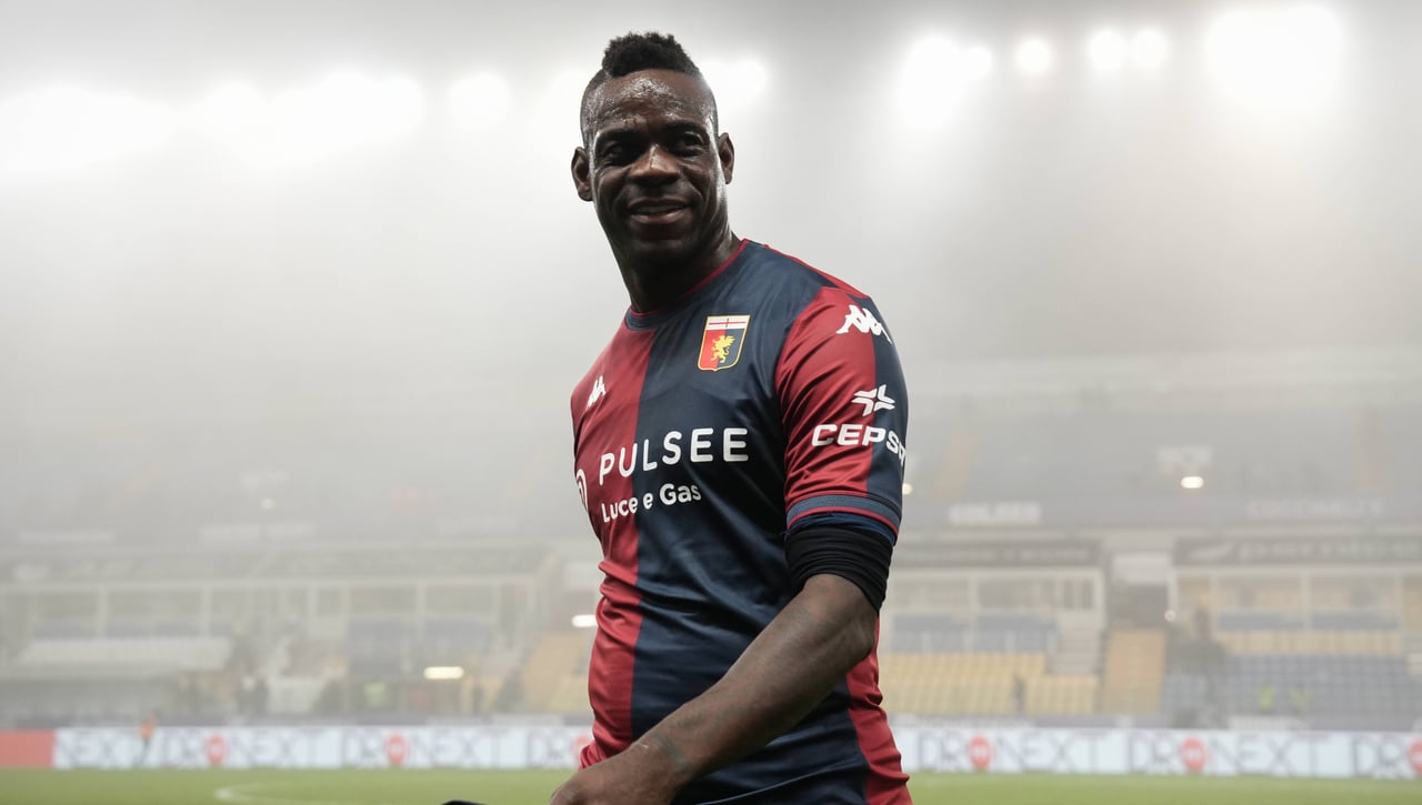 Balotelli arremete contra Vieira tras su destitución como entrenador del Genoa