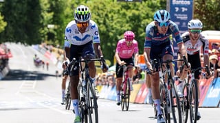 Movistar Team se estrena en la temporada y el UAE da el hachazo en el Tour Down Under