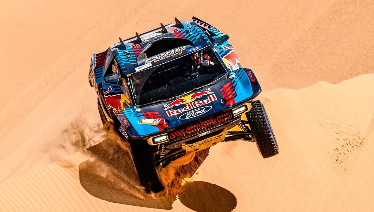 Carlos Sainz busca un imposible en el Rally Dakar