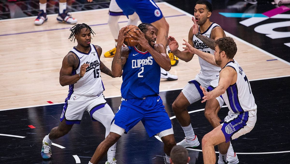 Más estrellas dejan la NBA para jugar en Europa