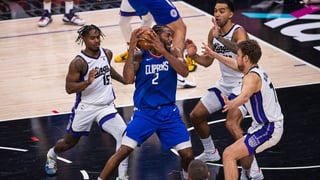 Más estrellas dejan la NBA para jugar en Europa