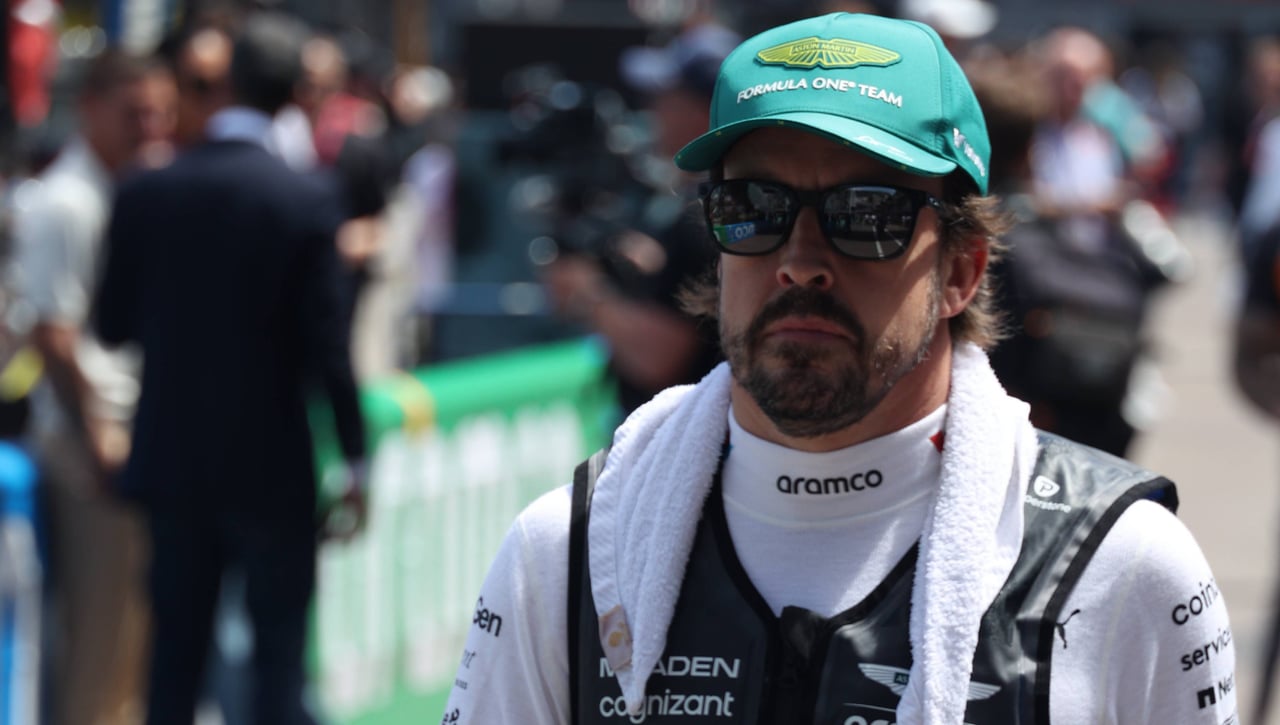 Fernando Alonso llega a Barcelona con una doble misión