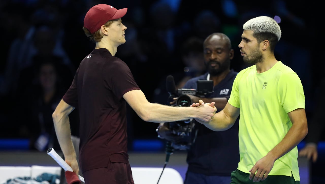 Sinner confiesa qué es lo más difícil de jugar contra Carlos Alcaraz: "No tiene debilidades"