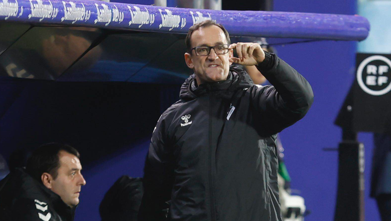 Apuntan al despido de Joseba Etxeberria