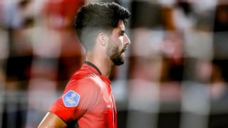 Estreno con expulsión de la prometedora cesión del Betis 