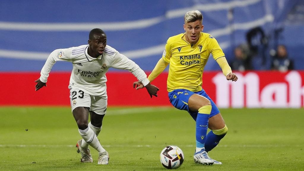 Locura en Cádiz: los cadistas no se quedan en casa