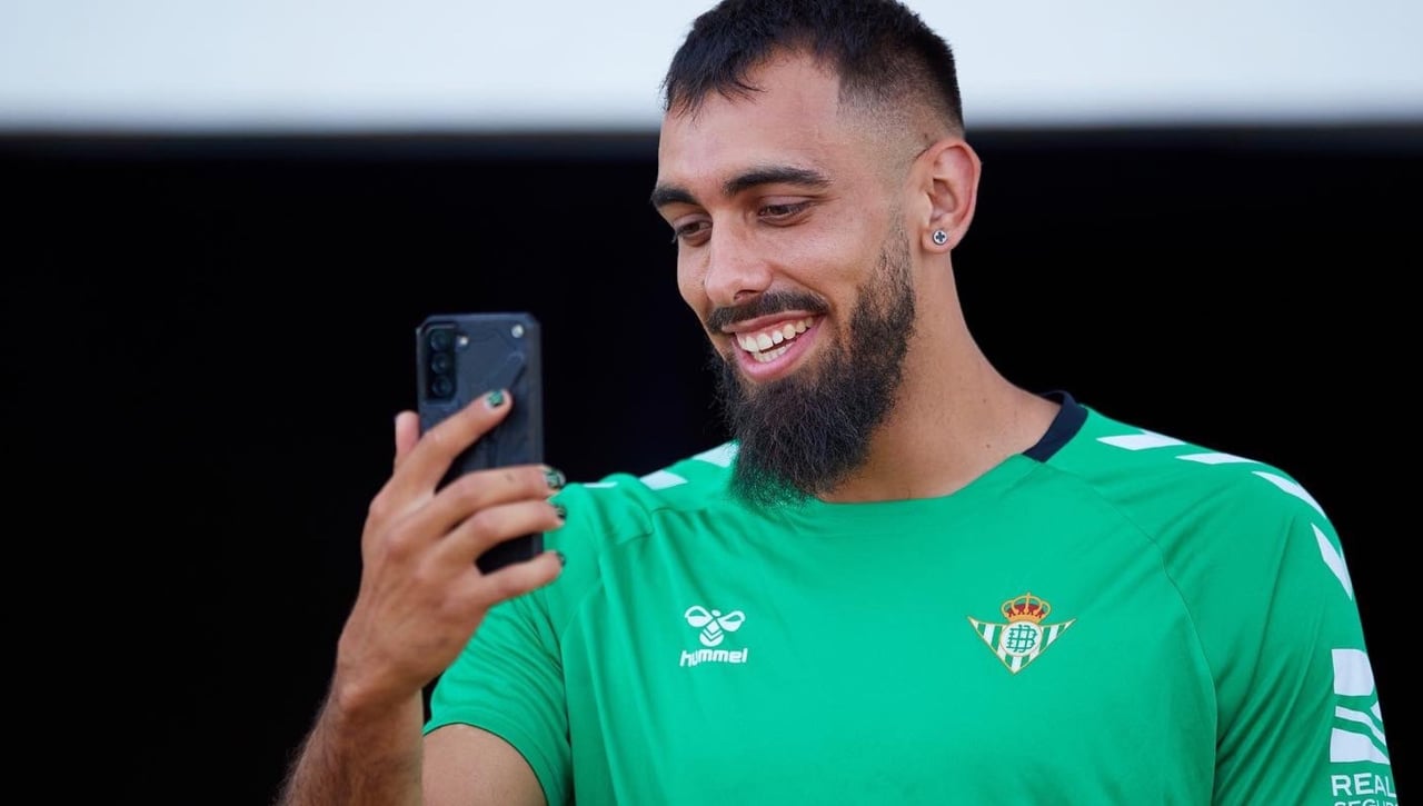 El Girona ficha a Borja Iglesias y Courtois