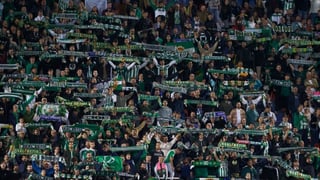 El Betis anuncia la muerte de dos aficionados