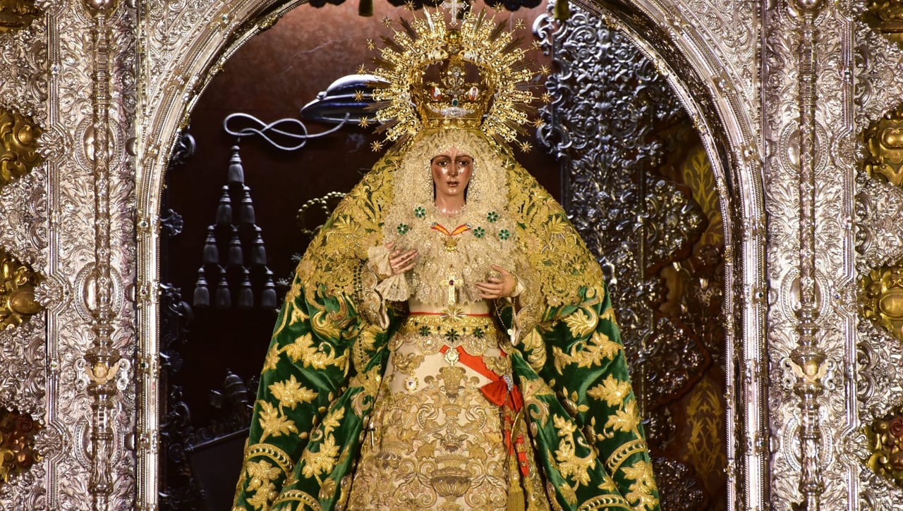 La Macarena recupera su mirada